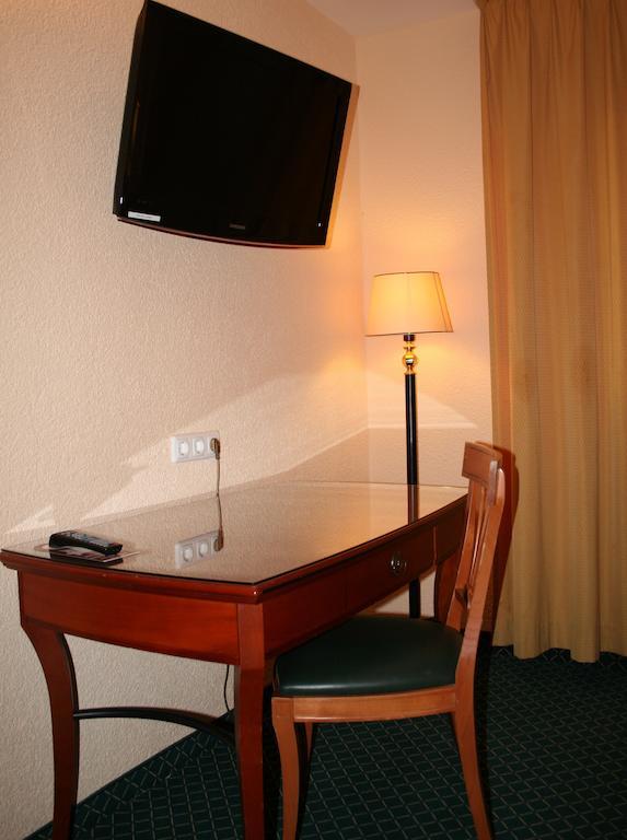 Hotel Am See Eschenbach in der Oberpfalz Room photo
