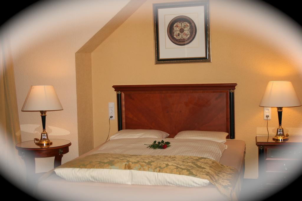 Hotel Am See Eschenbach in der Oberpfalz Room photo